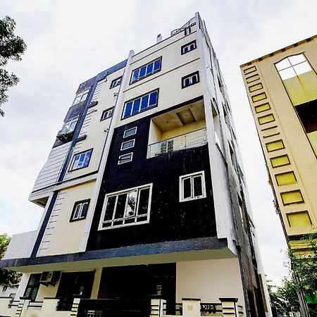 Sururnagar Hotel O Home Comfortable Stays, Near Aasam Gadh Current Office מראה חיצוני תמונה