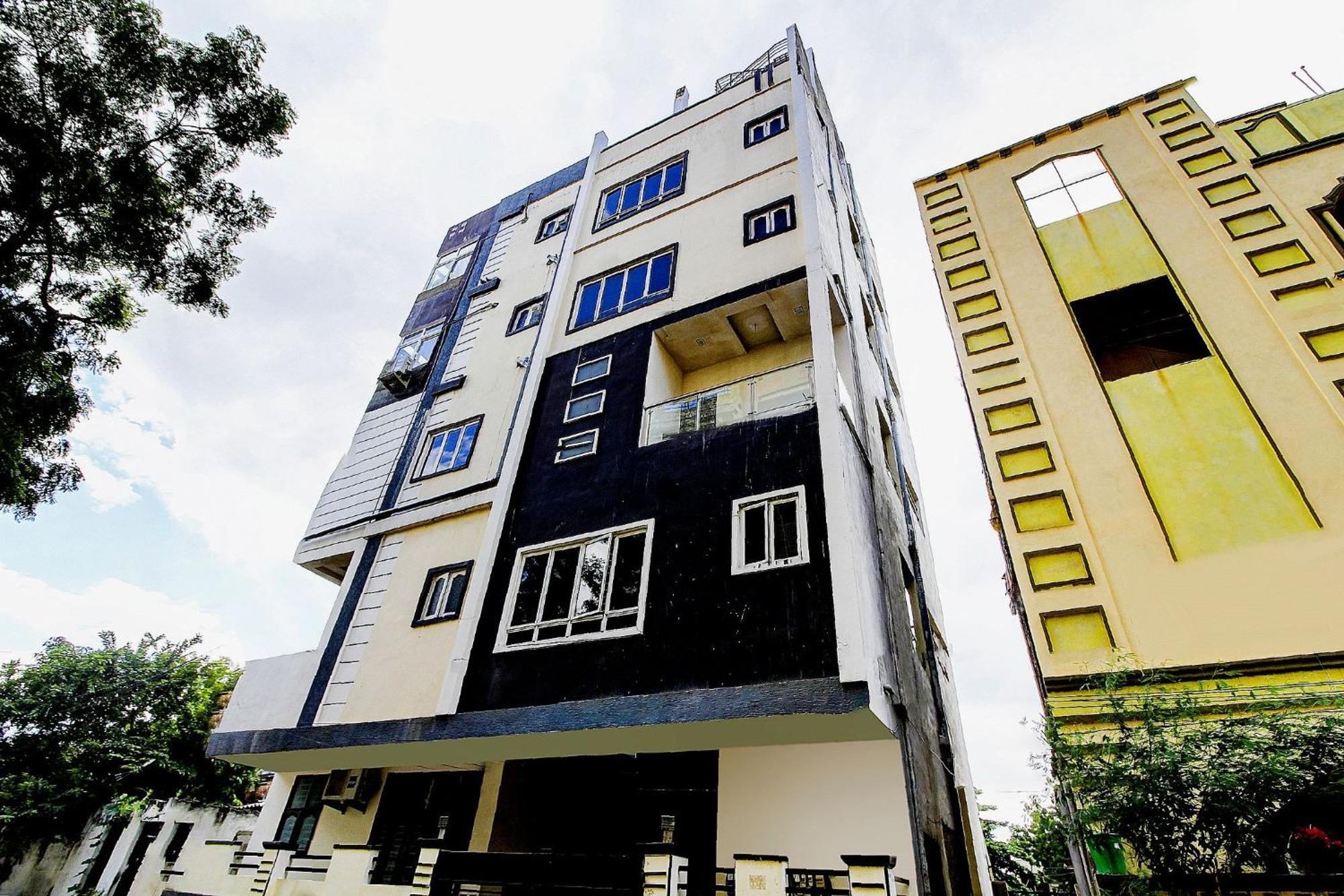 Sururnagar Hotel O Home Comfortable Stays, Near Aasam Gadh Current Office מראה חיצוני תמונה