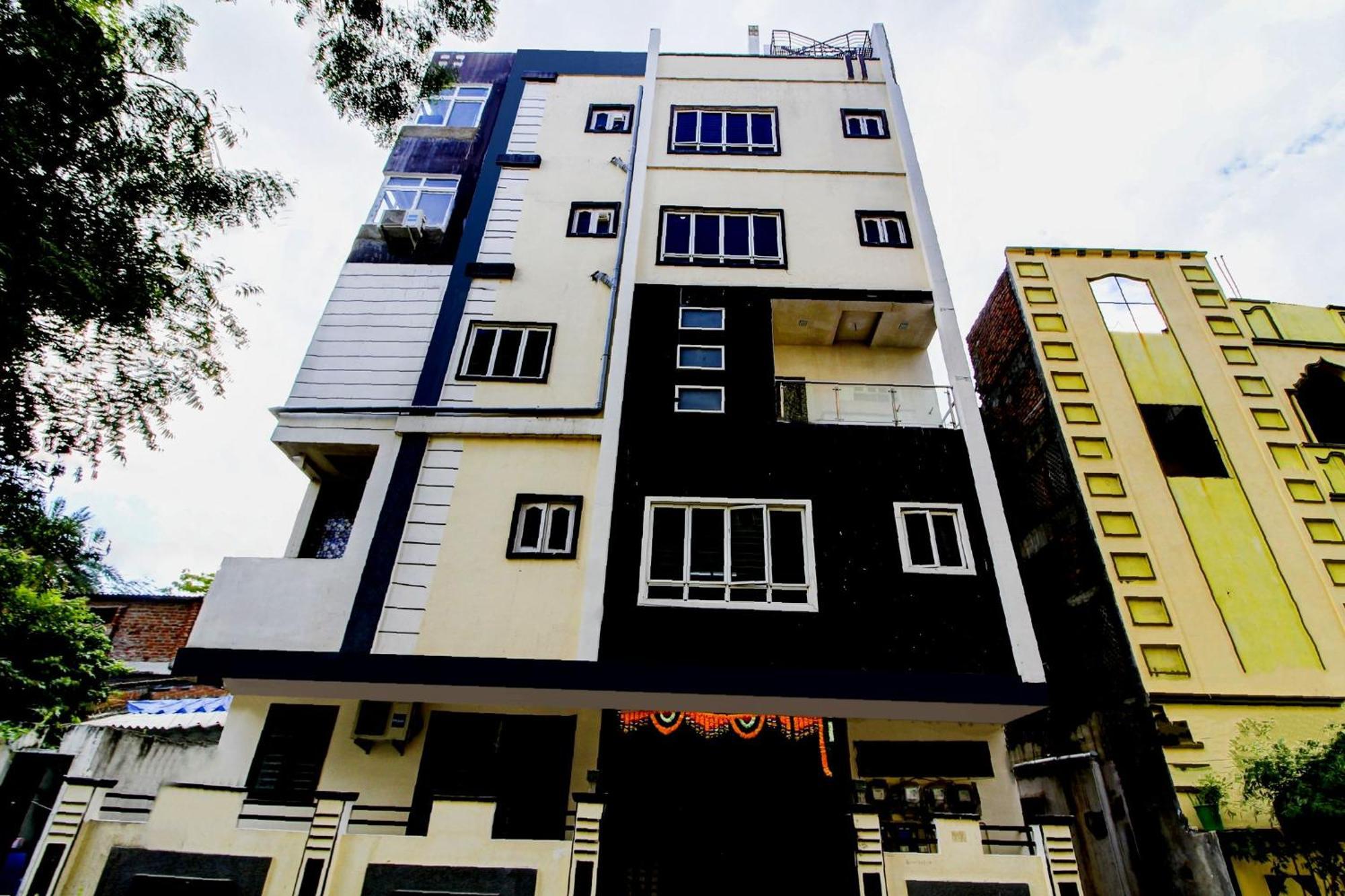 Sururnagar Hotel O Home Comfortable Stays, Near Aasam Gadh Current Office מראה חיצוני תמונה
